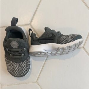 Nike Kids Sneakers - Gray and Black